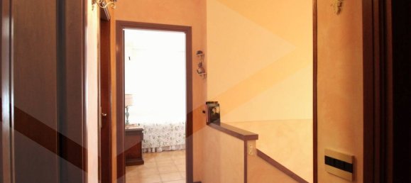 Apartamento de 5 divisões em Pontedera, Italy N.º 22776 25