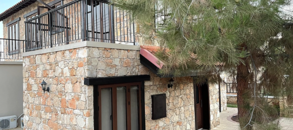 Propiedad comercial de 4 dormitorios en Souni–Zanatzia, Cyprus No. 67743 2