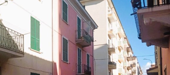 3 rooms Apartment in Cairo Montenotte, Italy No. 14504 25