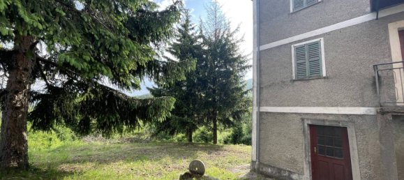 3 bedrooms House in Bardi, Italy No. 140639 2