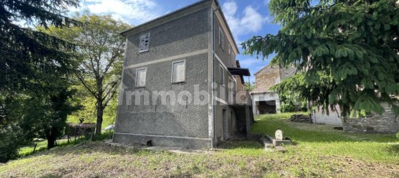 Casa de 3 dormitorios en Bardi, Italy No. 140639 8