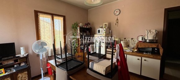 4 rooms House in Mirandola, Italy No. 348678 9