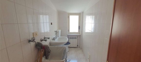 3 bedrooms Apartment in Bracigliano, Italy No. 344579 6