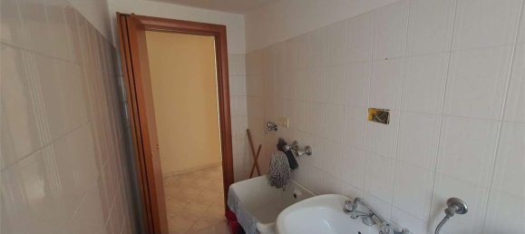 3 bedrooms Apartment in Bracigliano, Italy No. 344579 8
