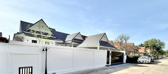 3 Schlafzimmer Villa in Pattaya, Thailand, Nr. 75015 4