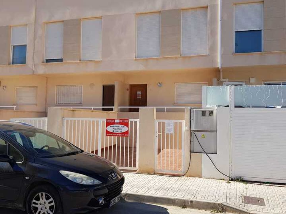 Таунхаус с 3 спальнями в Аликанте, Испания № 186464