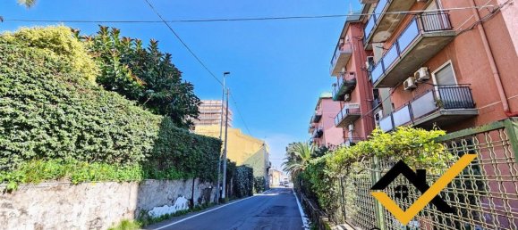 6 bedrooms Apartment in Tremestieri Etneo, Italy No. 380138 2