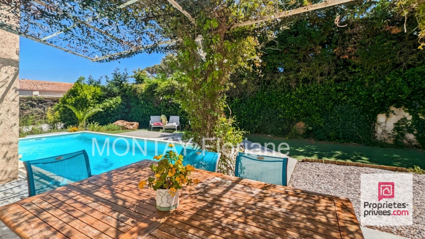 4 bedrooms House in Saint-Raphael, France No. 320588