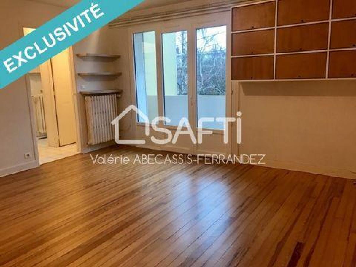 Apartamento de 2 dormitorios en Toulouse, France No. 24512