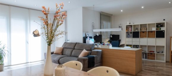 3 bedrooms Apartment in Lleida, Spain No. 189468 3