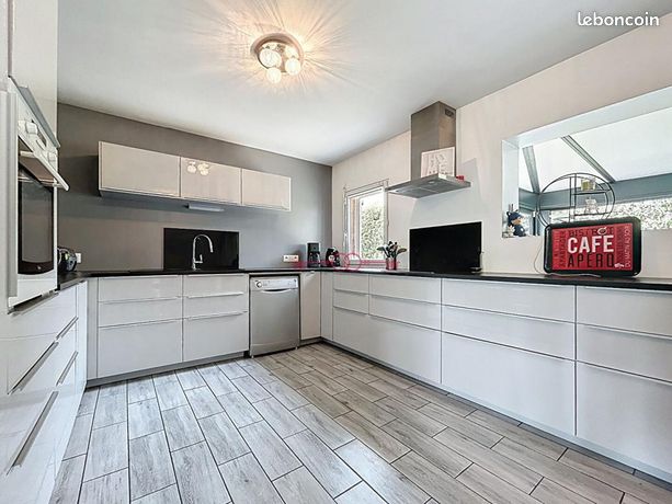 4 غرف نوم منزل في Ville-en-Selve, France رقم 311231