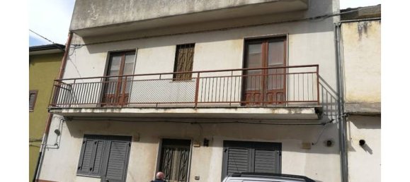 4 Schlafzimmer Gebäude in Agira, Italy, Nr. 254422 8