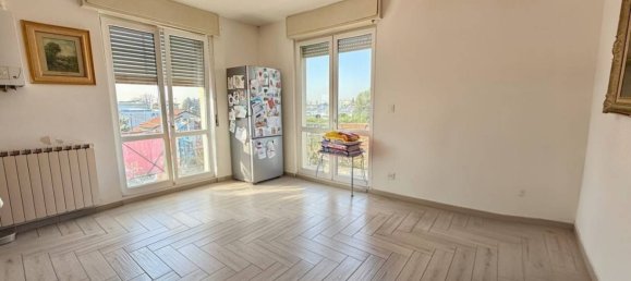 Apartamento T2 em Saronno, Italy N.º 378929 4