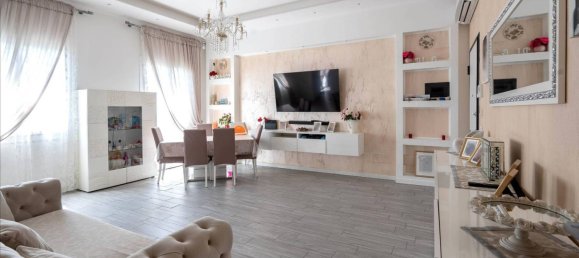 2 bedrooms Apartment in Felino, Italy No. 355037 4