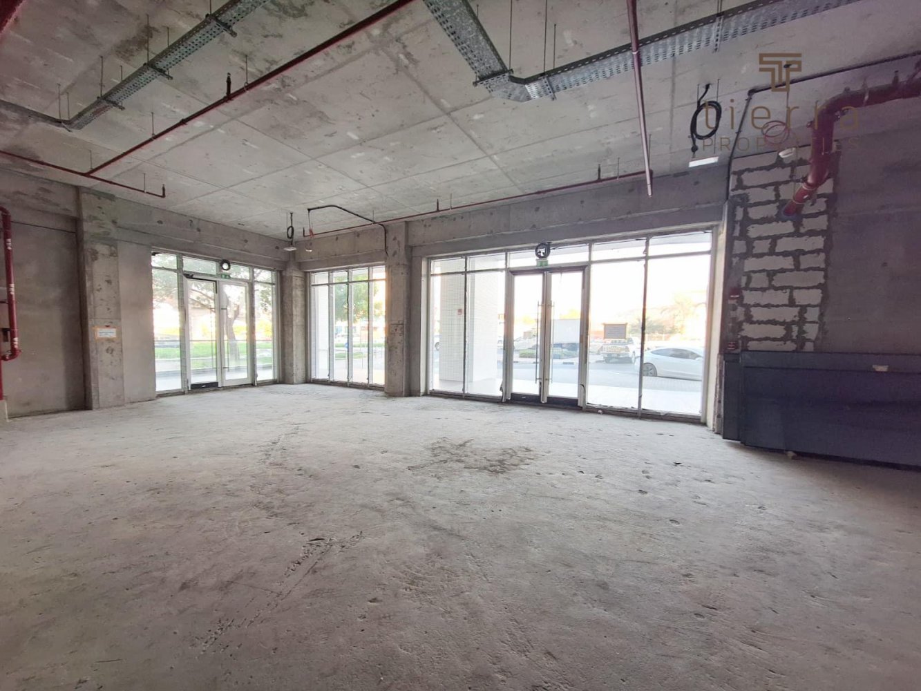 Коммерческая недвижимость 465.7м² в Дубай, ОАЭ № 54786