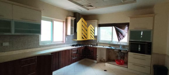 5 bedrooms Villa in Al Riqqa, UAE No. 31486 12