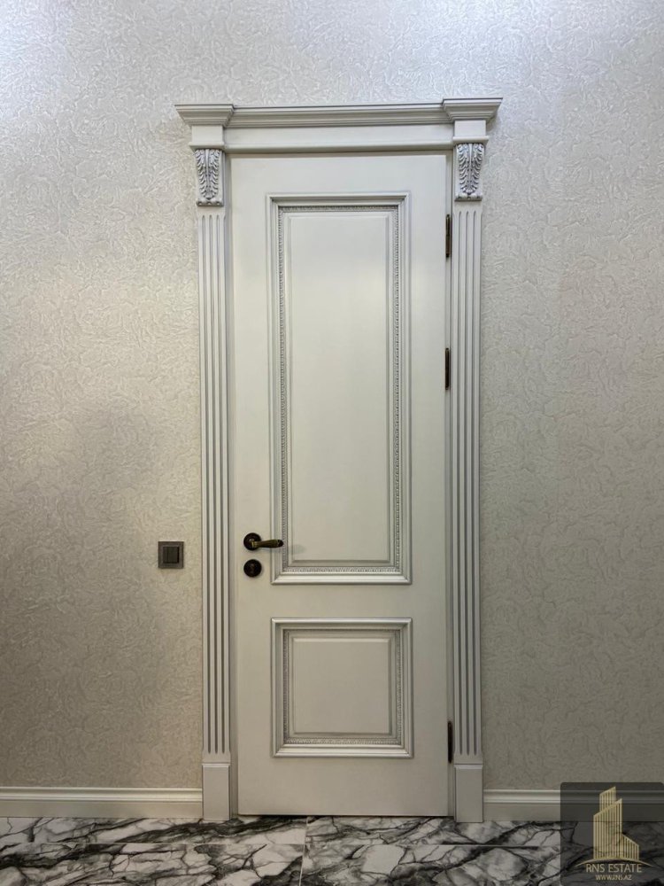 4 bedrooms Apartment in Khatay, Azerbaijan No. 2199