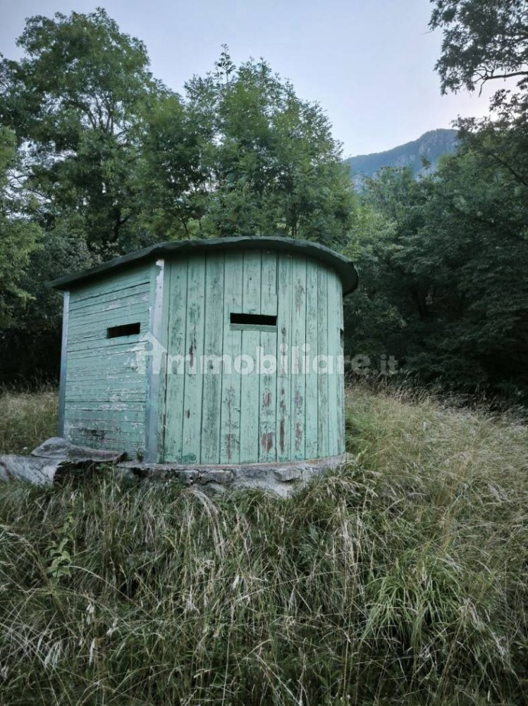 Grundstück in Casazza, Italy 40000m², Nr. 354234