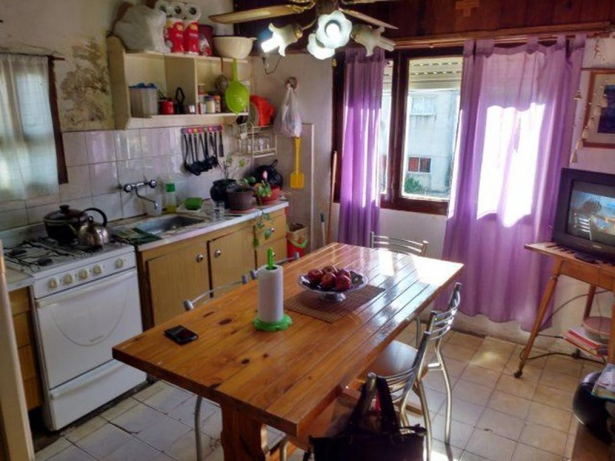 5 bedrooms House in Mar del Plata, Argentina No. 69956