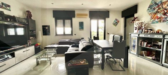 4-Zimmer Wohnung in Bitritto, Italy, Nr. 18682 3