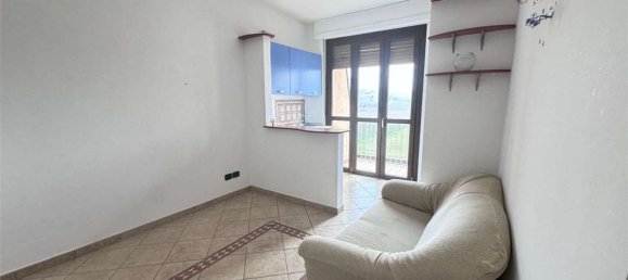 2 rooms Apartment in Isola d'Asti, Italy No. 205099 7