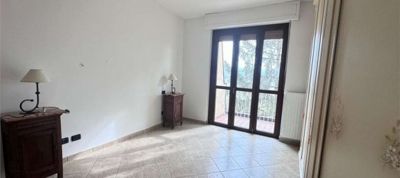 2 rooms Apartment in Isola d'Asti, Italy No. 205099 15