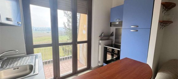 2 rooms Apartment in Isola d'Asti, Italy No. 205099 2