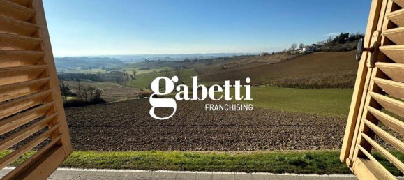 4 bedrooms House in Asti, Italy No. 278680 3