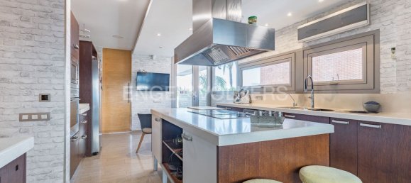 6 bedrooms House in Sant Boi de Llobregat, Spain No. 182754 12