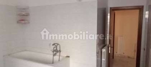5 rooms Apartment in San Polo dei Cavalieri, Italy No. 276599 7