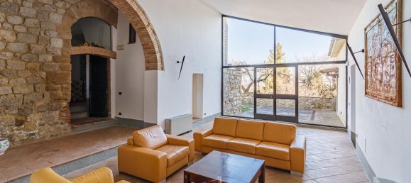 590m² Hotel in Torrita di Siena, Italy No. 232166 18