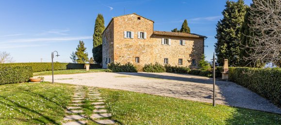 590m² Hotel in Torrita di Siena, Italy No. 232166 2