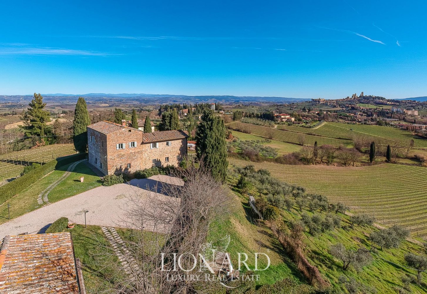 590m² Hotel in Torrita di Siena, Italy No. 232166