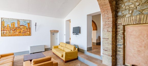 590m² Hotel in Torrita di Siena, Italy No. 232166 20