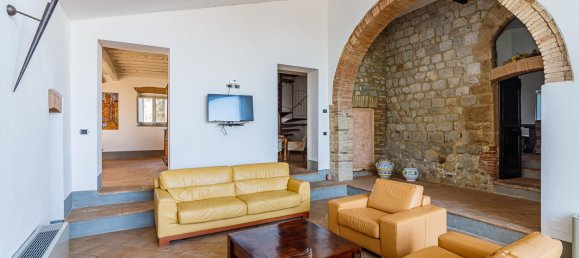 590m² Hotel in Torrita di Siena, Italy No. 232166 19