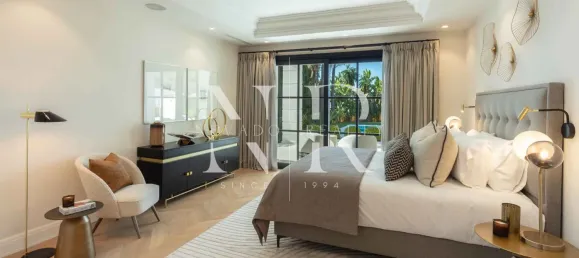 6 bedrooms Villa in Marbella, Spain No. 92121 30