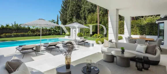 6 bedrooms Villa in Marbella, Spain No. 92121 7