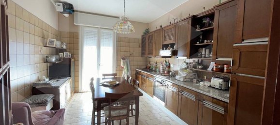 Apartamento de 4 habitaciónes en Fiorano Modenese, Italy No. 24186 12