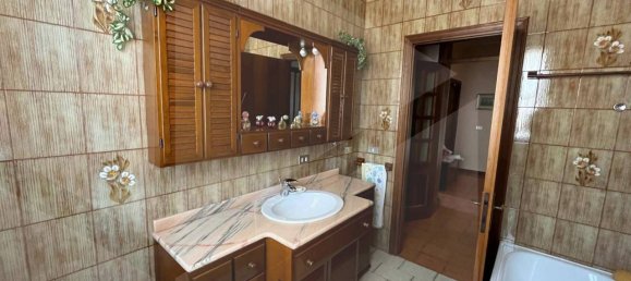 Apartamento de 4 habitaciónes en Fiorano Modenese, Italy No. 24186 24