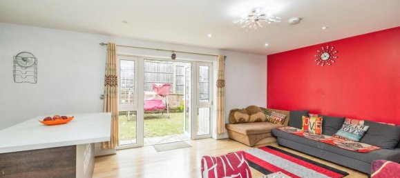 2 bedrooms Apartment in Bushey, United Kingdom No. 6215 3