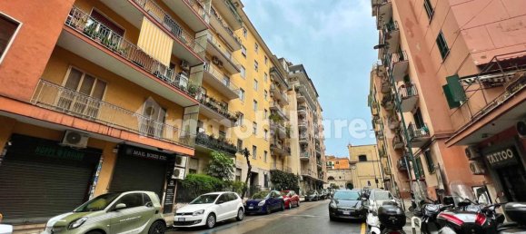  مرآب في Naples, Italy 11متر مربع رقم 327200 7