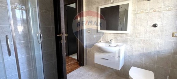 3 bedrooms Apartment in L'Aquila, Italy No. 325895 10