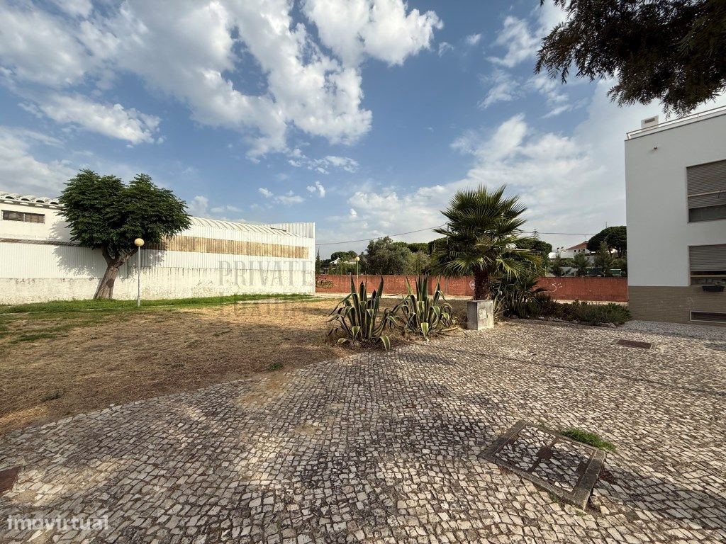 Terrain à Almada, Portugal 213m² No. 264971