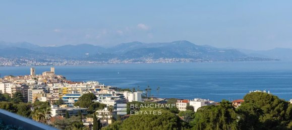 3 bedrooms Penthouse in Antibes, France No. 291843 9
