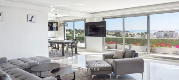 3 bedrooms Penthouse in Antibes, France No. 291843 3