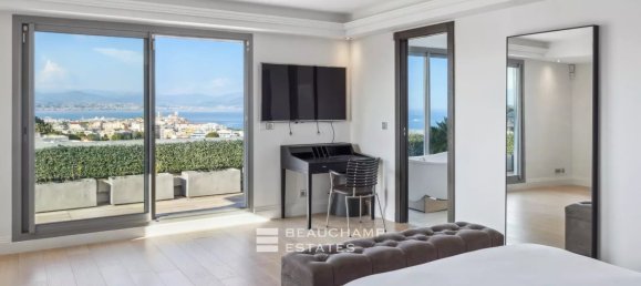 3 bedrooms Penthouse in Antibes, France No. 291843 7