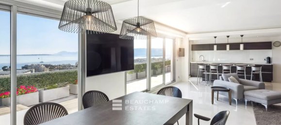 3 bedrooms Penthouse in Antibes, France No. 291843 5