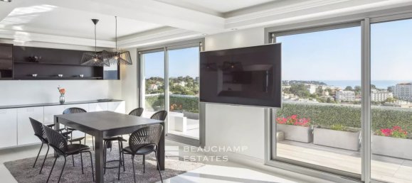 3 bedrooms Penthouse in Antibes, France No. 291843 4