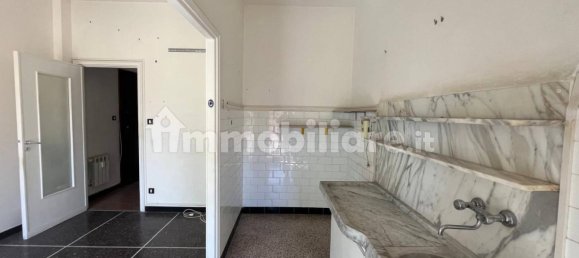 Apartamento de 2 dormitorios en Genoa, Italy No. 337221 7