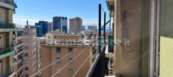 Apartamento de 2 dormitorios en Genoa, Italy No. 337221 2